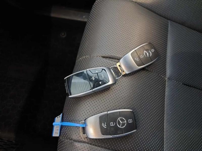 Car Thumb