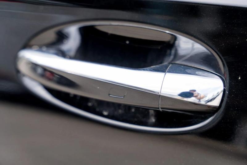 Car Thumb