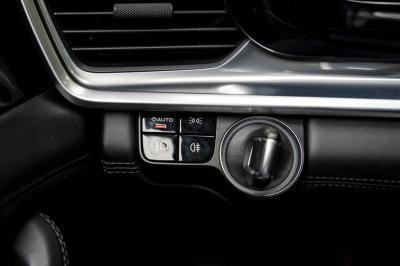 Car Thumb
