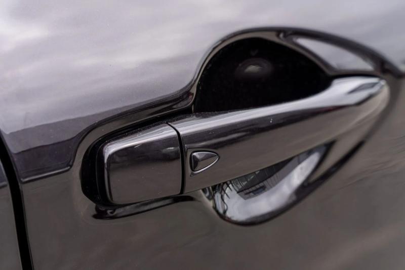 Car Thumb
