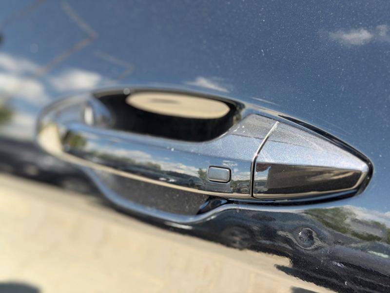 Car Thumb