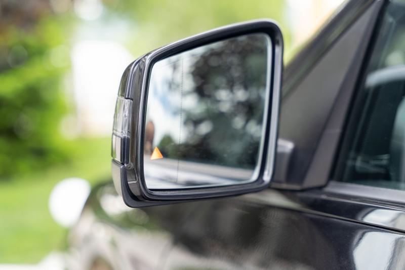 Car Thumb