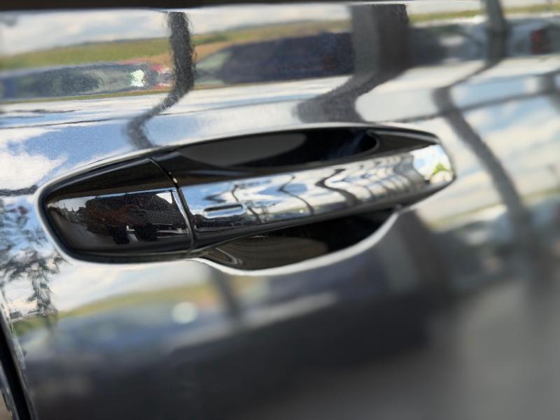 Car Thumb