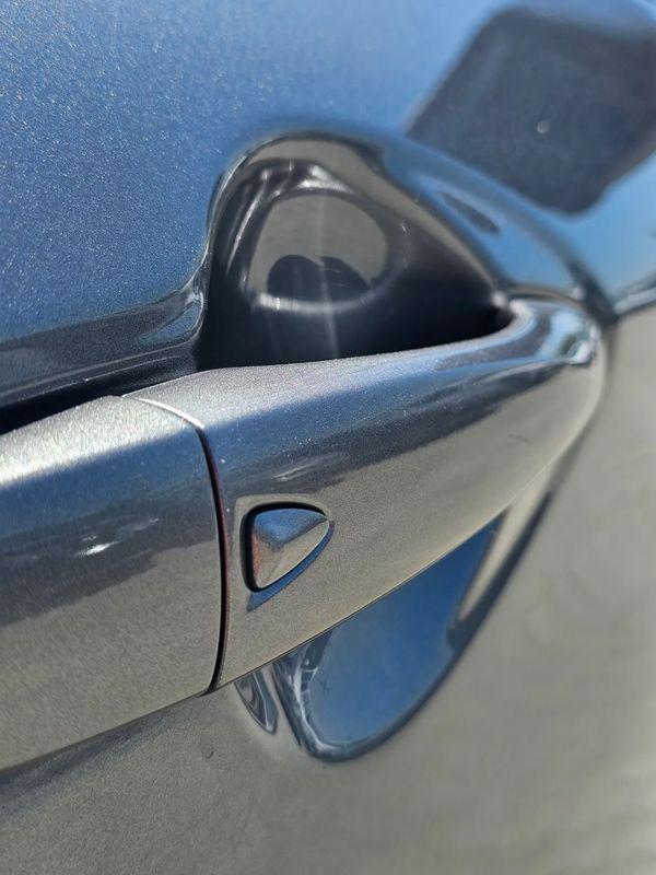 Car Thumb