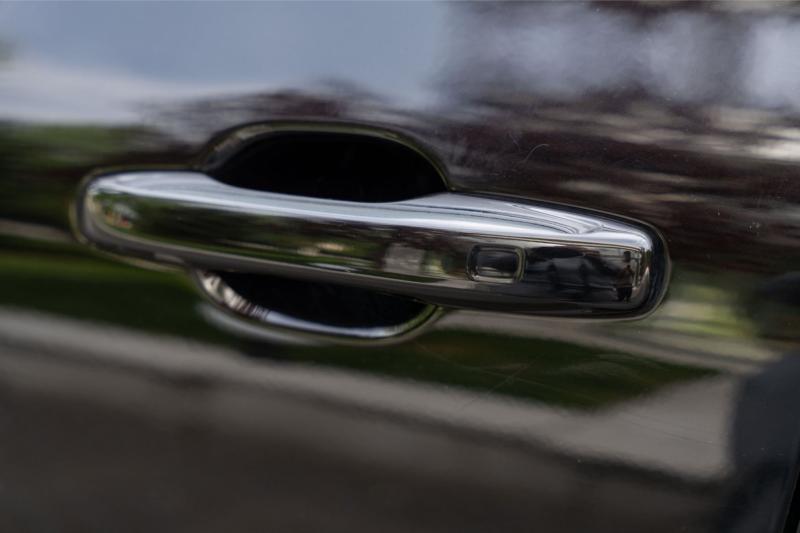 Car Thumb