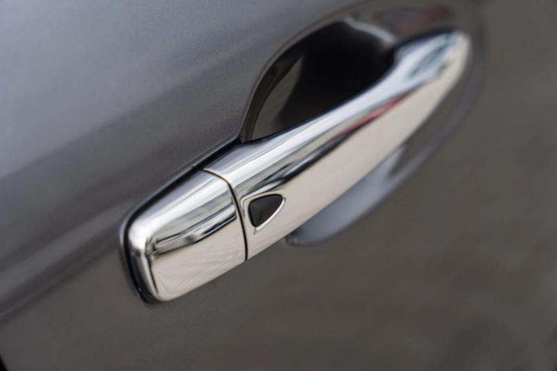 Car Thumb