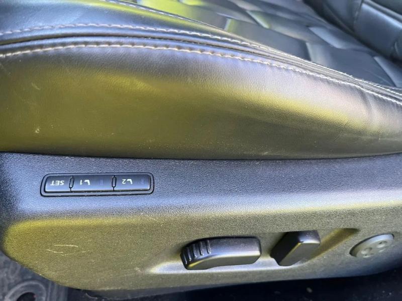 Car Thumb