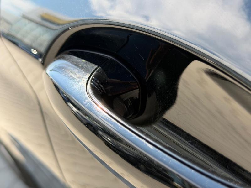 Car Thumb