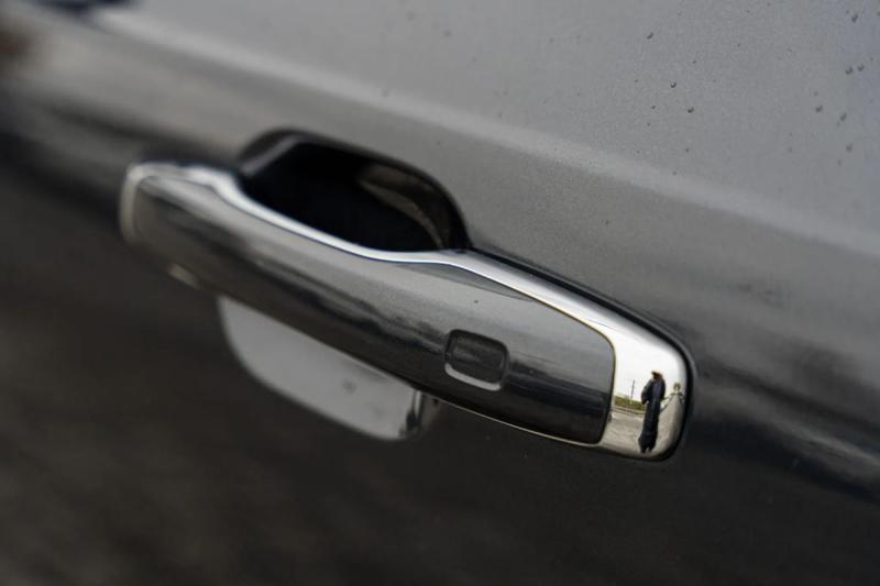 Car Thumb