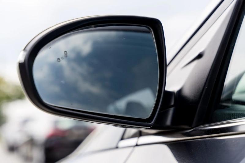 Car Thumb