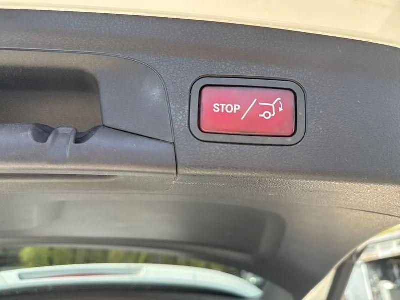 Car Thumb