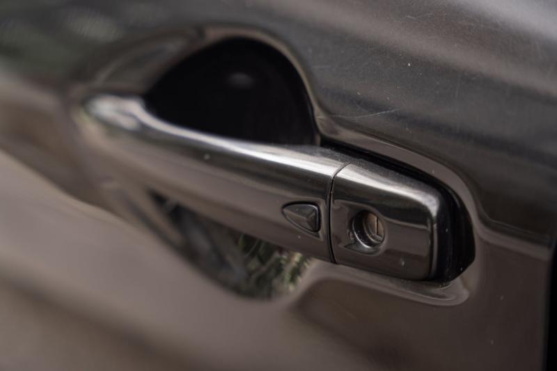 Car Thumb